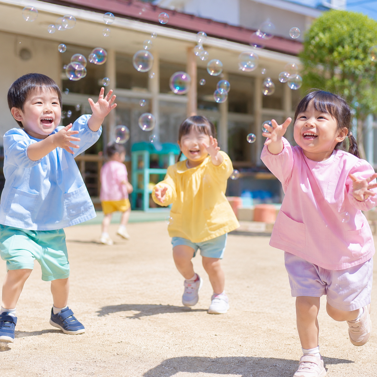 かくうの保育園のメインビジュアル1